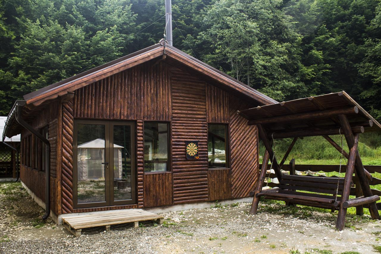 Cabana Barlogul Lupilor Villa Berevoesti Dış mekan fotoğraf